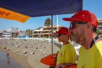 Oleaje en las playas de Telde/Antonio Rico.